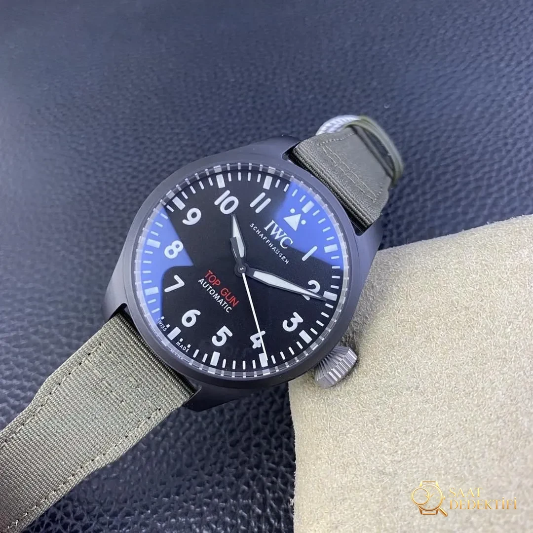M+ fabrikasının IWC Büyük Pilot 43 mm titanyum kasa Big Pilot kalitesi V7 Factory ile boy ölçüşebilir mi? - Kasa Çeliği ve Polisaj Kalitesi
