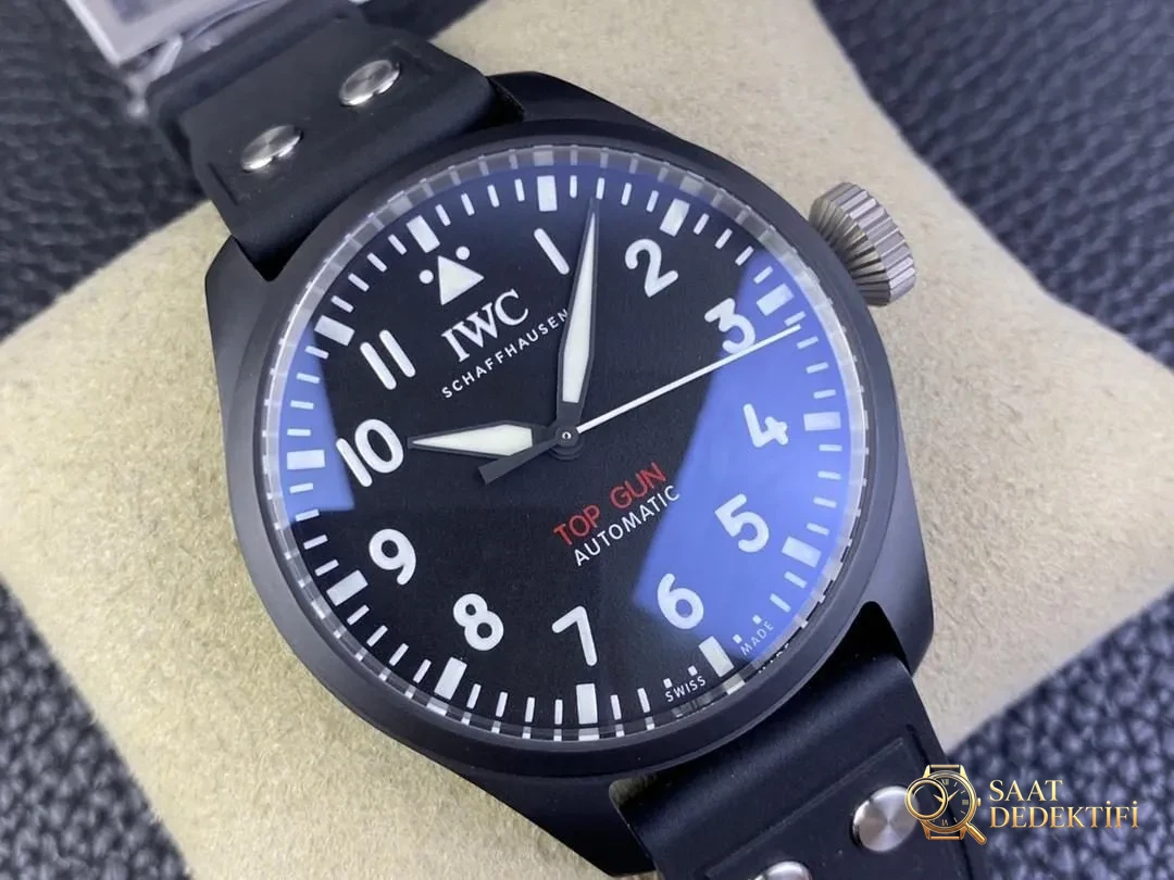 M+ fabrikasının IWC Büyük Pilot 43 mm titanyum kasa Big Pilot kalitesi V7 Factory ile boy ölçüşebilir mi? - Bilezik Bakla Ayrımı ve Pim Yapısı
