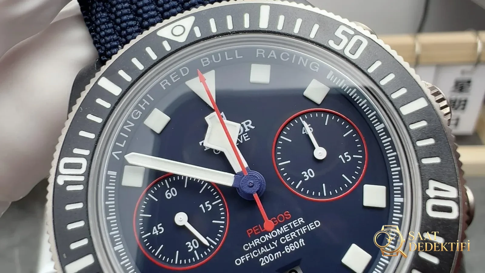 M+ fabrikasının Tudor Pelagos FXD profesyonel bisiklet versiyonu kronograf saatinin detay işçiliği nasıl? - Kasa Profili ve Kurma Kolu İncelemesi