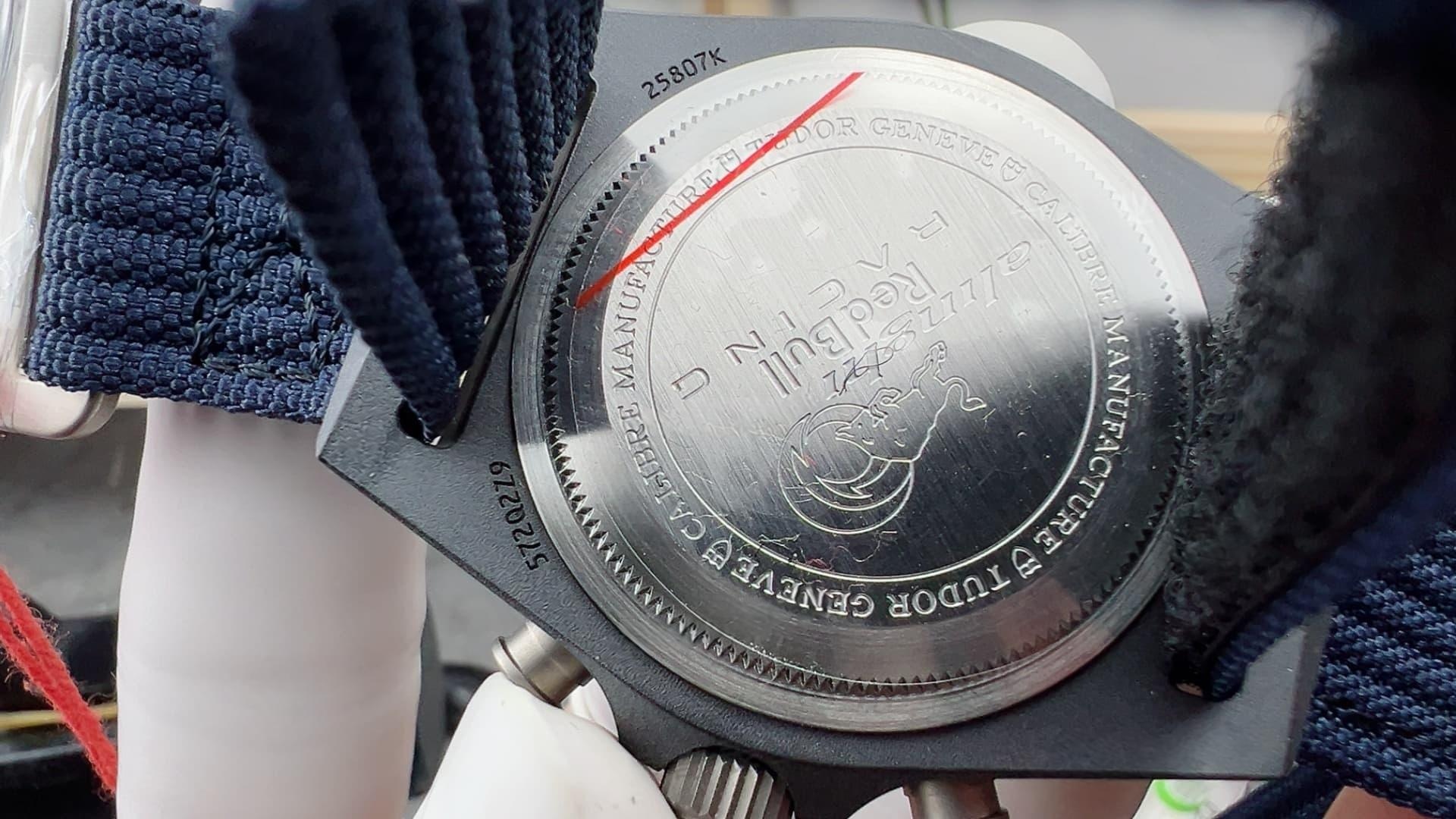M+ fabrikasının Tudor Pelagos FXD profesyonel bisiklet versiyonu kronograf saatinin detay işçiliği nasıl? — 7. fotoğraf