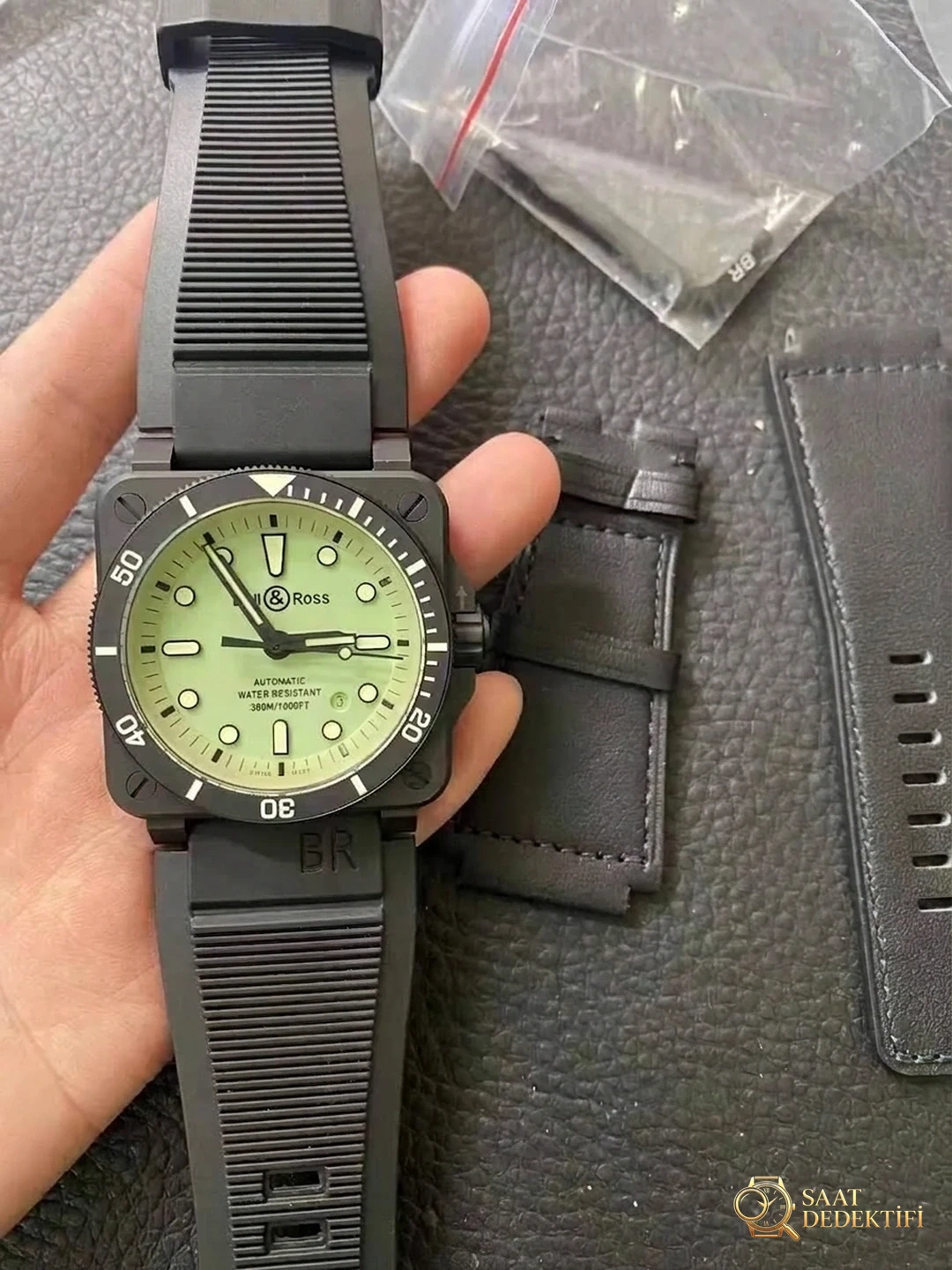 M+ Factory Replika Bell Ross BR03 Gyrocompass Seramik Saat - Kadran Detayı ve Bezel İşçiliği