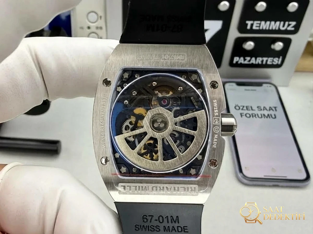 Mille Studio Richard Mille RM67-01 Verarbeitung und Detailbewertung – Passform am Handgelenk und Proportionen des Gehäuses