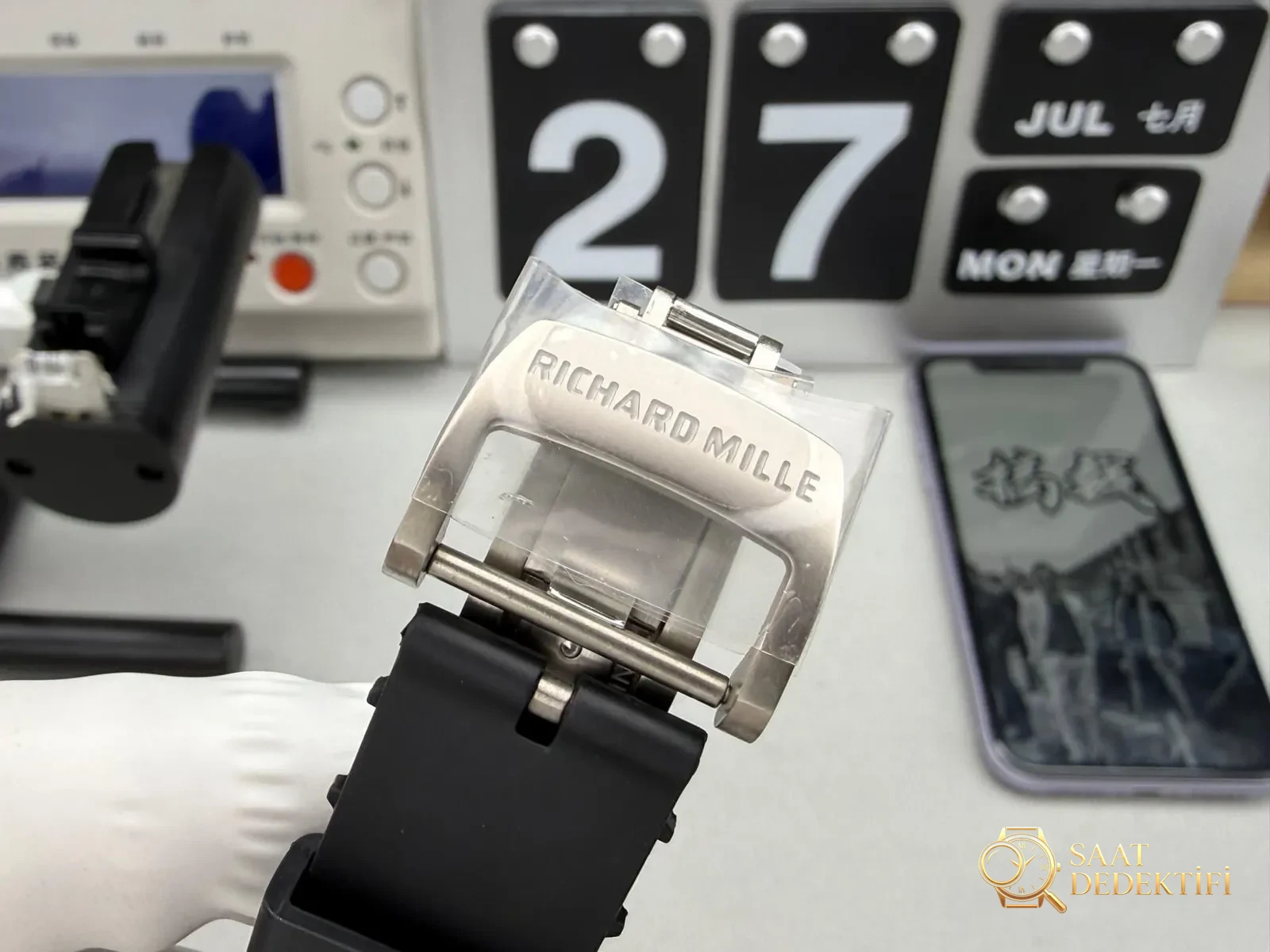Mille Studio Richard Mille RM67-01 Verarbeitungs- und Detailbewertung – Phosphor- und Super-LumiNova-Nachtlook