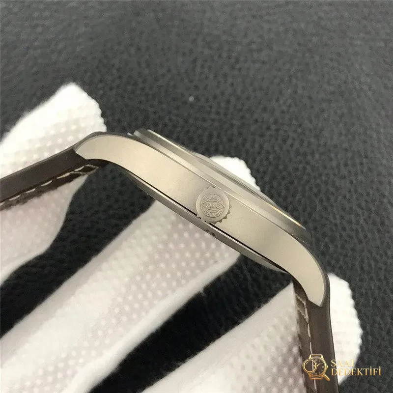 MKS Factory IWC Mark XVIII titanyum kasa saat incelemesi - Kasa Profili ve Kurma Kolu İncelemesi
