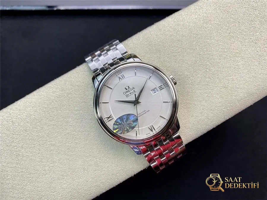 La réplique de la montre MKS Factory Omega De Ville est-elle impossible à distinguer de l'originale ? - Détail de la couverture arrière et du mécanisme