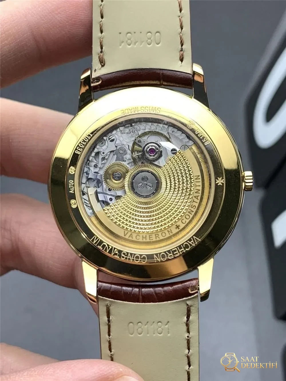 MKS Factory Vacheron Constantin Traditionnelle 85180 serisinin V2 versiyonunda neler geliştirildi? - Kasa Profili ve Kurma Kolu İncelemesi