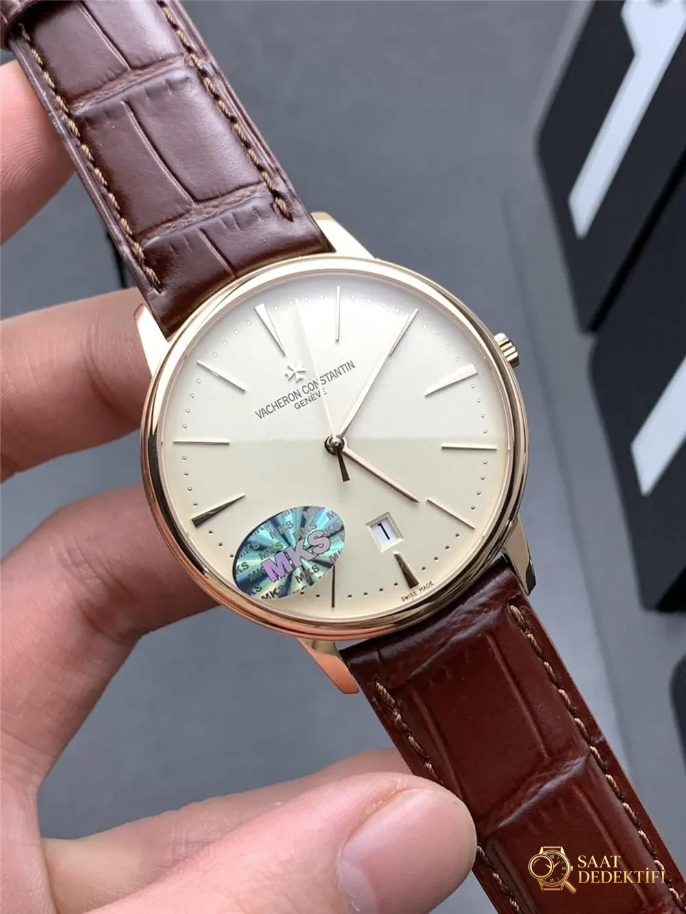 MKS Factory Vacheron Constantin Traditionnelle 85180 serisinin V2 versiyonunda neler geliştirildi? - Tepe Koruması ve Ayar Fonksiyonu