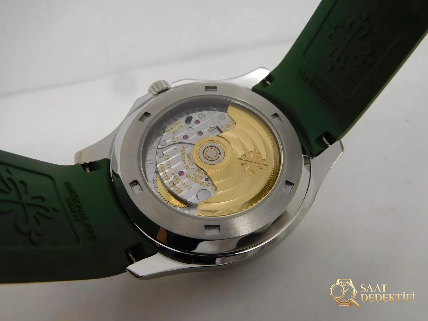 Patek Philippe Aquanaut 5167 Cam Kasa Arkası