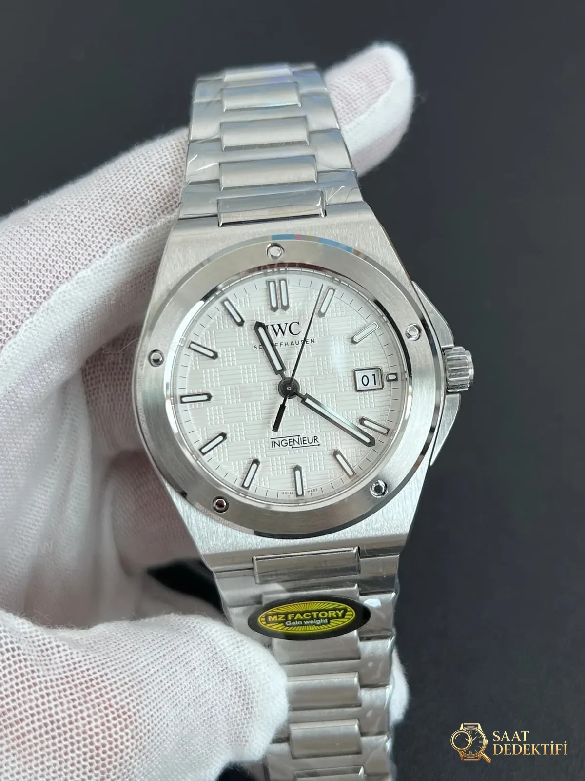 MZ Factory IWC Ingenieur 2892 mekanizmasının işçiliği V7 Factory ile boy ölçüşebilir mi? - Kasa Profili ve Kurma Kolu İncelemesi
