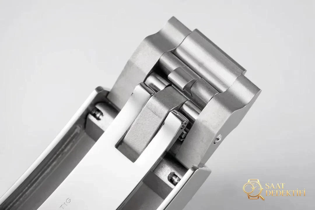 N Factory gençlik versiyonu Rolex iki renkli altın siyah Submariner iyi yapılmış mı? - Cam Yansıma Önleyici (AR) Kaplama