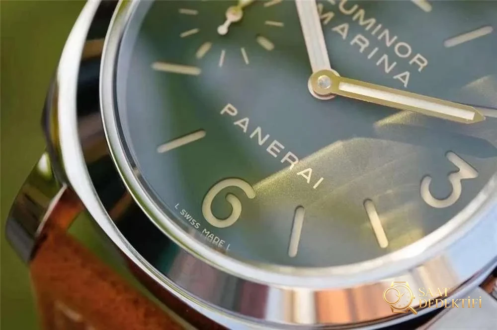 N Factory Panerai 00911 İşçilik İncelemesi - Mekanizma Zemberek ve Balans Detayı