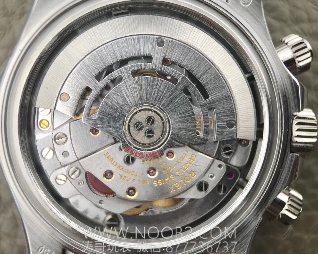 N Factory Rolex 4130 Daytona beyaz altın modelinin yepyeni V3 versiyonu "gri kadranlı panda Daytona" replika saatinde hangi noktalar geliştirildi? — 9. fotoğraf