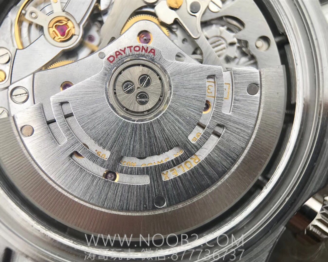N Factory Rolex 4130 Daytona beyaz altın modelinin yepyeni V3 versiyonu "gri kadranlı panda Daytona" replika saatinde hangi noktalar geliştirildi? — 10. fotoğraf