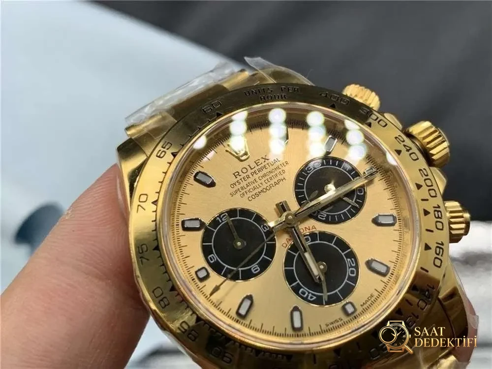 N Factory Rolex Daytona 4130 mekanizmalı «Yeşil-Altın Daytona» işçilik incelemesi - Cam Yansıma Önleyici (AR) Kaplama