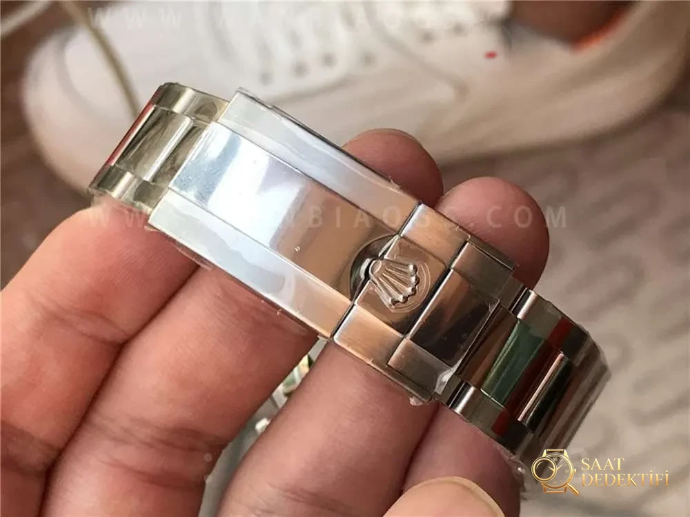 N Factory Rolex V4 Daytona 116509 «gümüş kadran kırmızı akrep-yelkovan» işçilik incelemesi - Genel Açı ve Estetik Duruş