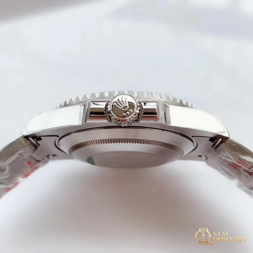 N Factory V10 versiyonu detaylı inceleme: Rolex Submariner yeşil su hayaleti siyah su hayaleti 11610 - Bilezik Bakla Ayrımı ve Pim Yapısı