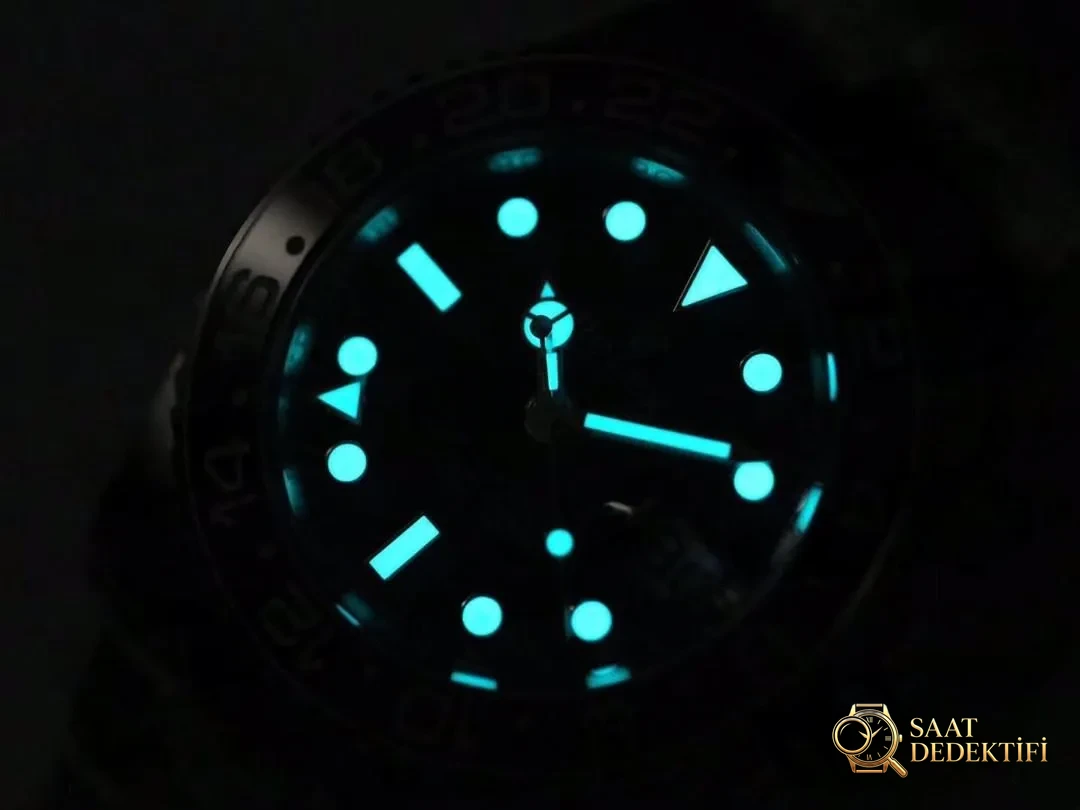N Factory V11 Rolex GMT-Master yeşil ibre kalitesi nasıl? - Fosfor ve Super-LumiNova Gece Görünümü