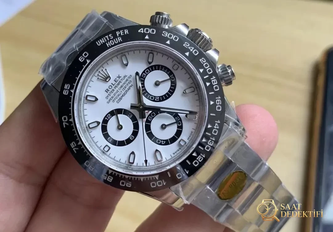N Factory V2 Versiyonu Rolex Daytona Panda: 904 Çelik, 4130 Mekanizma ve Göze Daha Hoş Gelen Tali Kadranlar - Kasa Profili ve Kurma Kolu İncelemesi