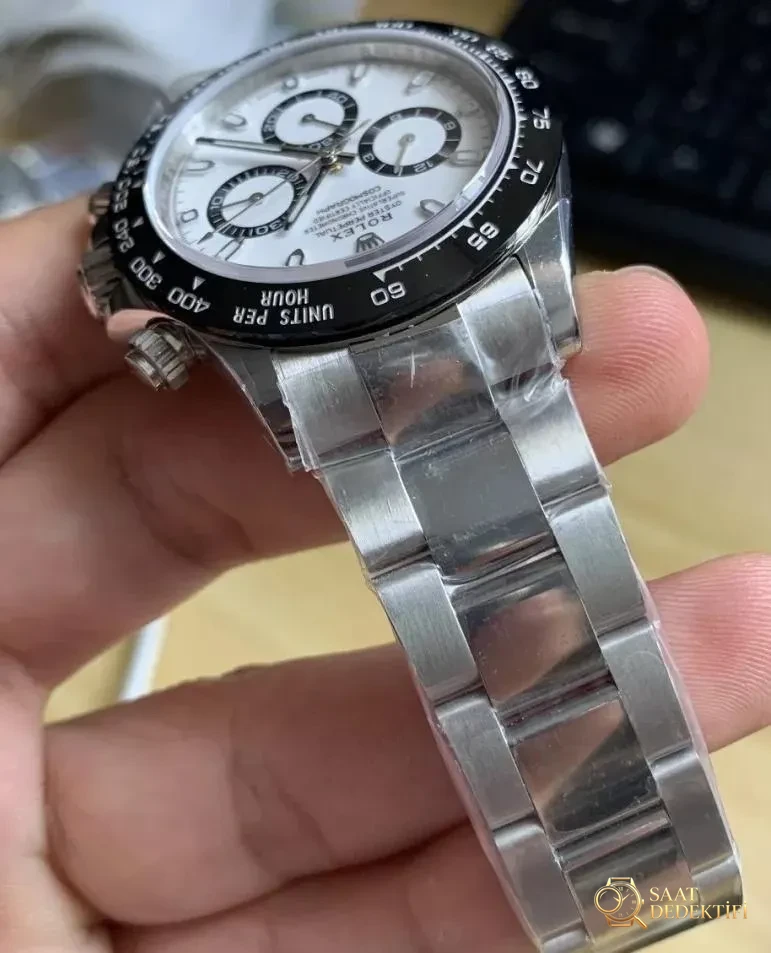 N Factory V2 Versiyonu Rolex Daytona Panda: 904 Çelik, 4130 Mekanizma ve Göze Daha Hoş Gelen Tali Kadranlar - Yan Profil ve Kordon Bağlantısı