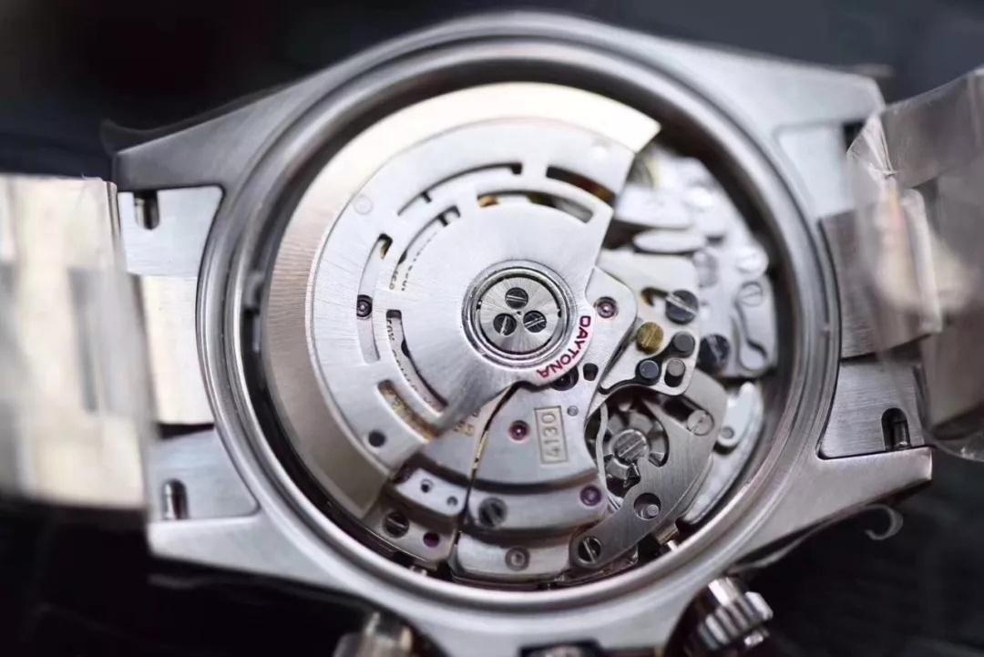 N Factory V2 Versiyonu Rolex Daytona Panda: 904 Çelik, 4130 Mekanizma ve Göze Daha Hoş Gelen Tali Kadranlar — 16. fotoğraf