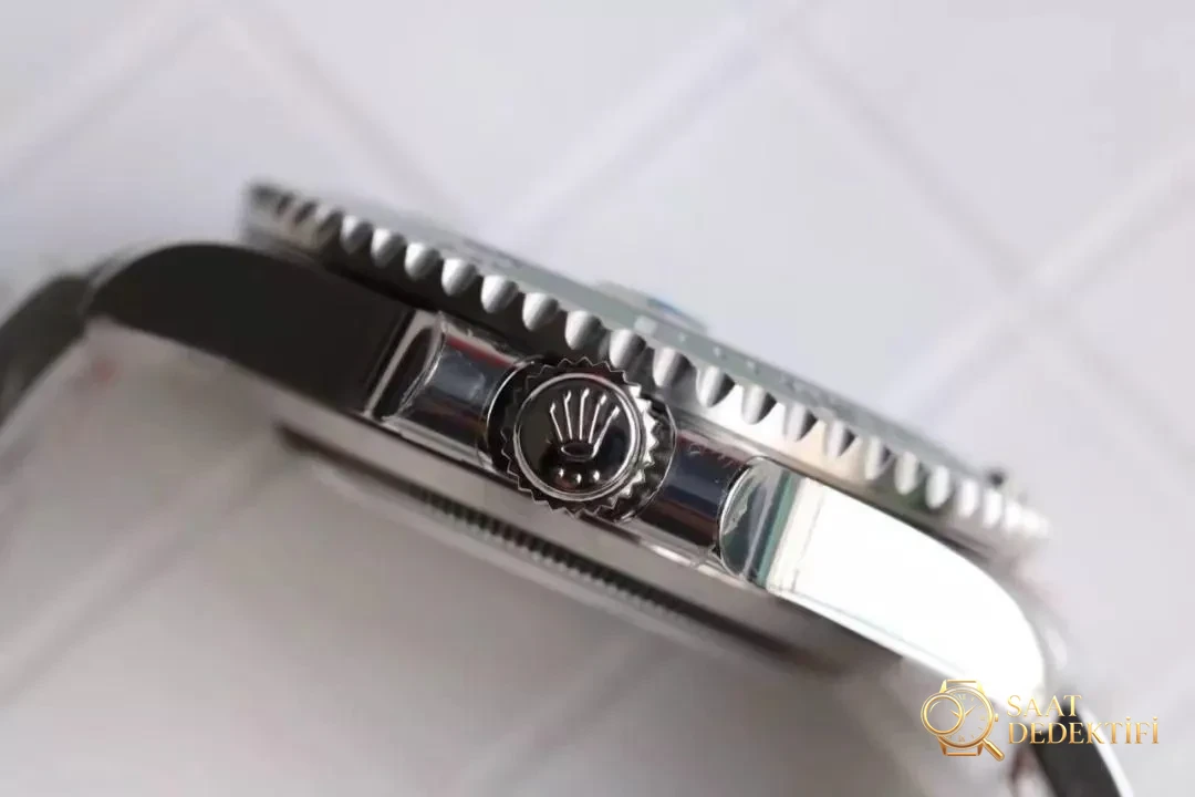 Büyük fabrikalara meydan okuyor: NAIL Rolex Yeşil Su Hayaleti 904 çelik saat gerçek-replika karşılaştırması ve orijinal incelemesi - Arka Kapak Gravür ve Seri Numarası