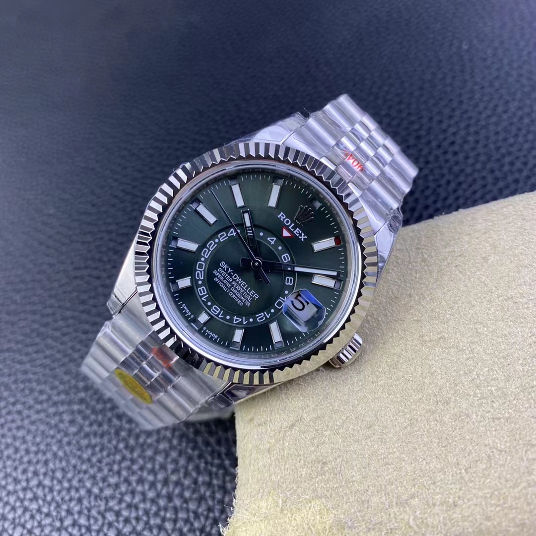 New N Factory'ın Sky-Dweller'ına ne dersiniz? — 4. fotoğraf