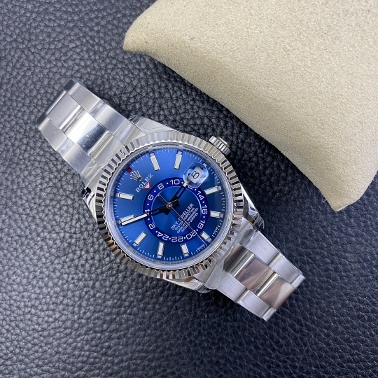 Noob fabrikası yeni Sky Dweller saatlerini yayınladı — 6. fotoğraf