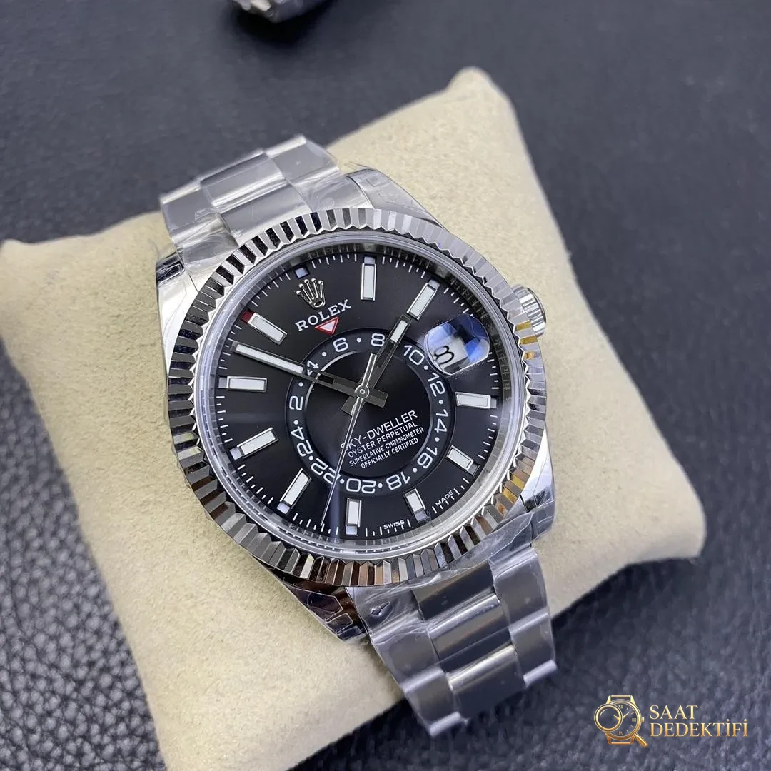 Noob fabrikası yeni Sky Dweller saatlerini yayınladı - Yan Profil ve Kordon Bağlantısı