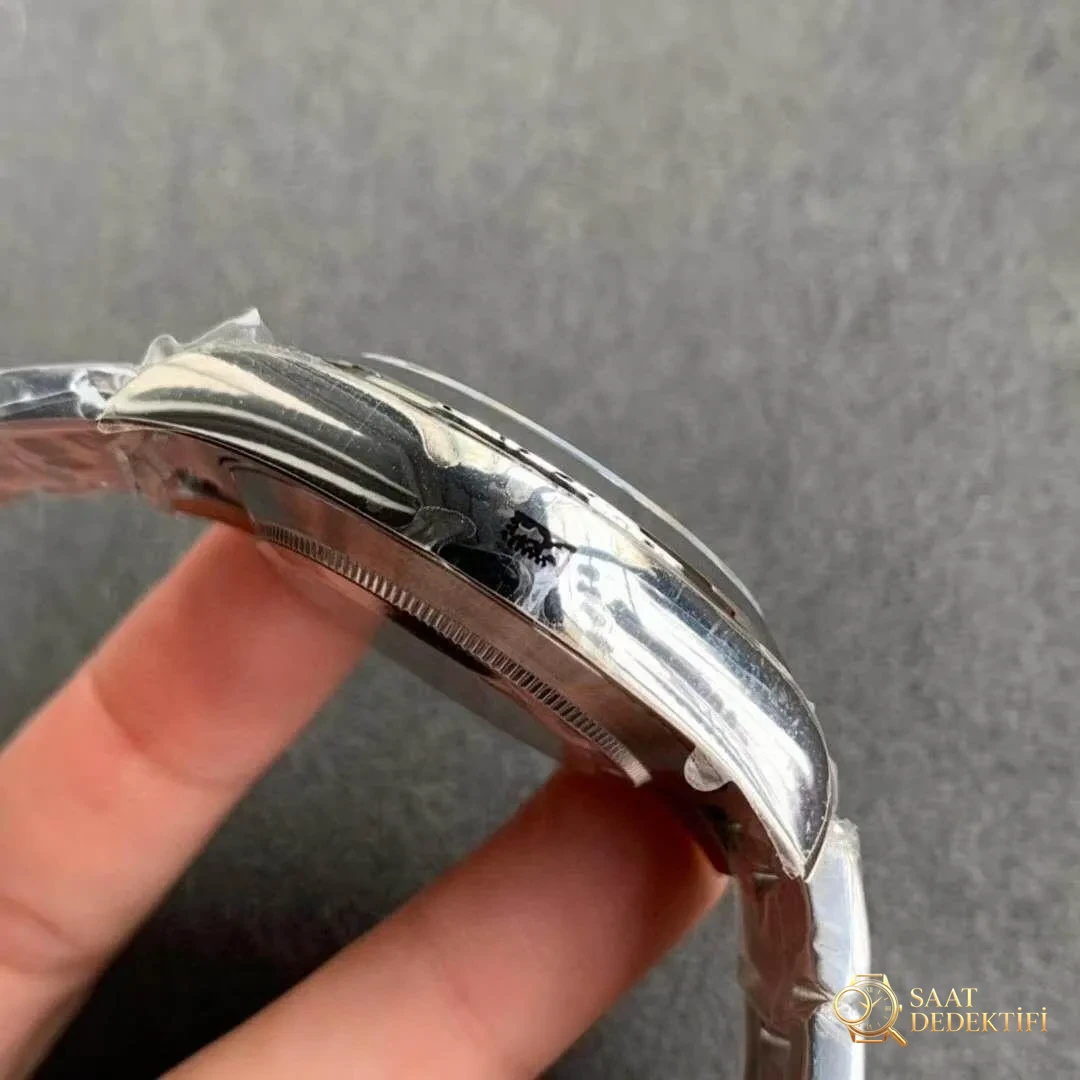 Noob fabrikasından özel fiyatlarla Rolex saatler - Makro Mekanizma Köprüleri ve Cenevre Çizgileri