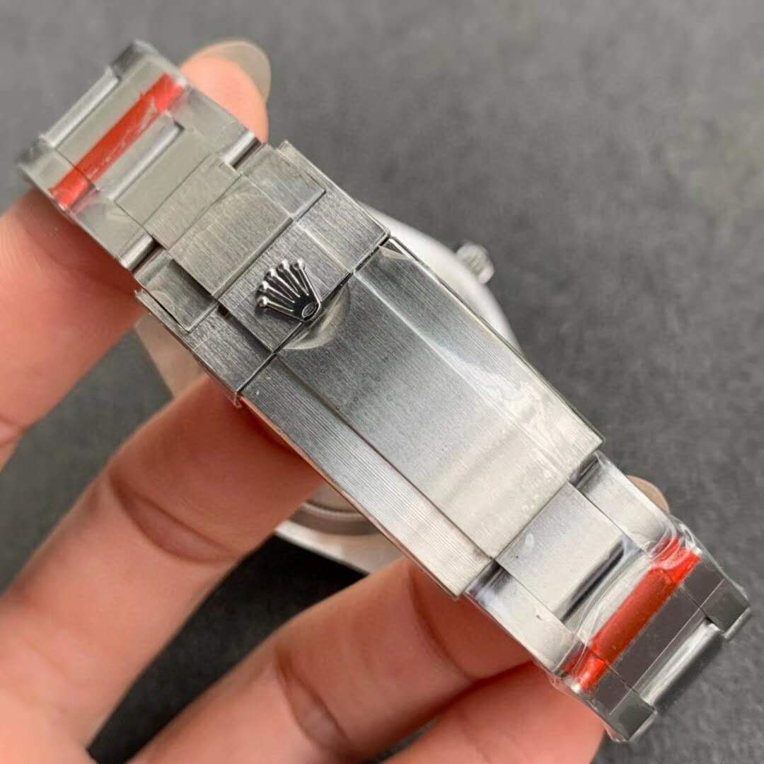 Noob fabrikasından özel fiyatlarla Rolex saatler — 35. fotoğraf