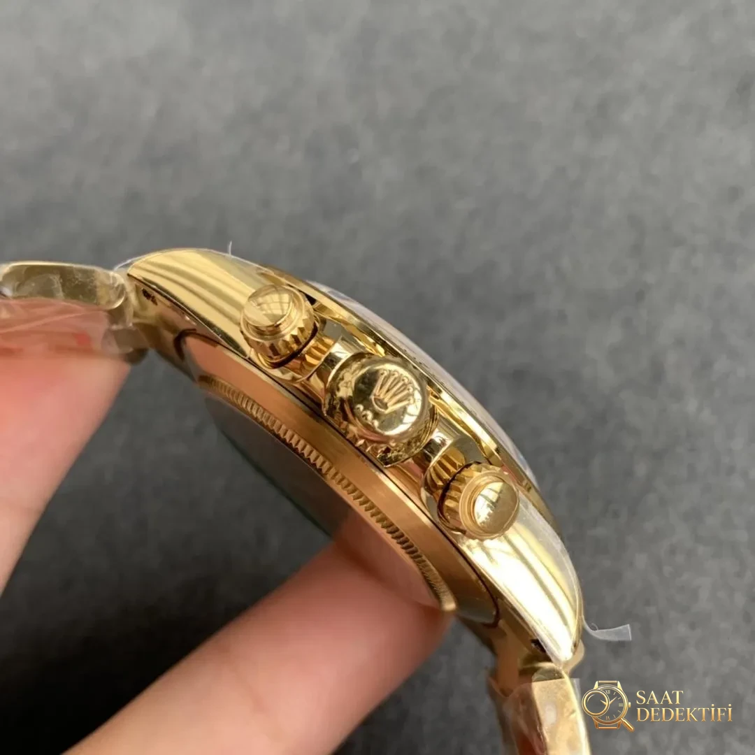 Noob Factory Replica Rolex Daytona Sarı Altın Yeşil Kadran ve Super Clone 4130 Mekanizmalı - Arka Kapak ve Mekanizma Detayı