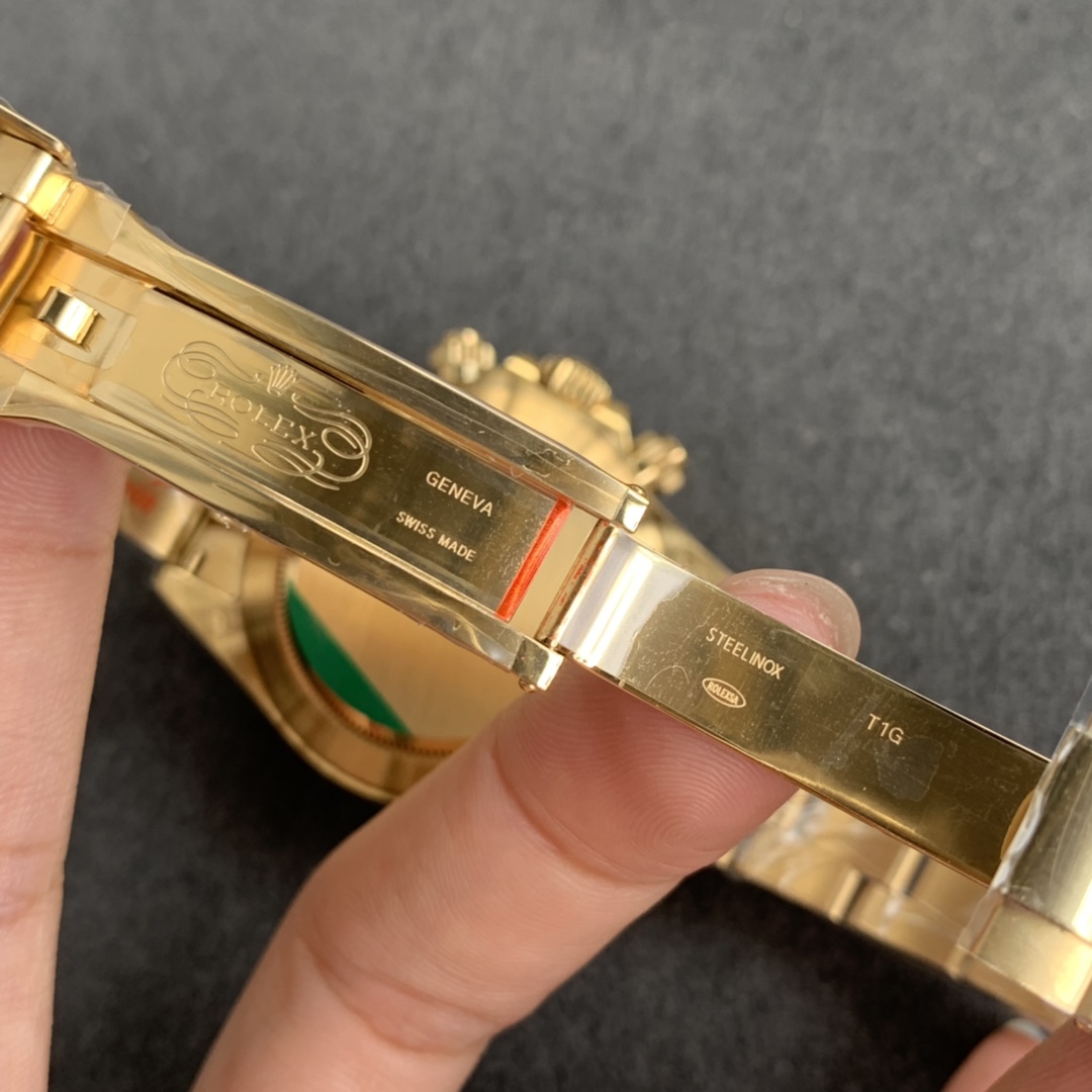 Noob Factory Replica Rolex Daytona Sarı Altın Yeşil Kadran ve Super Clone 4130 Mekanizmalı — 7. fotoğraf