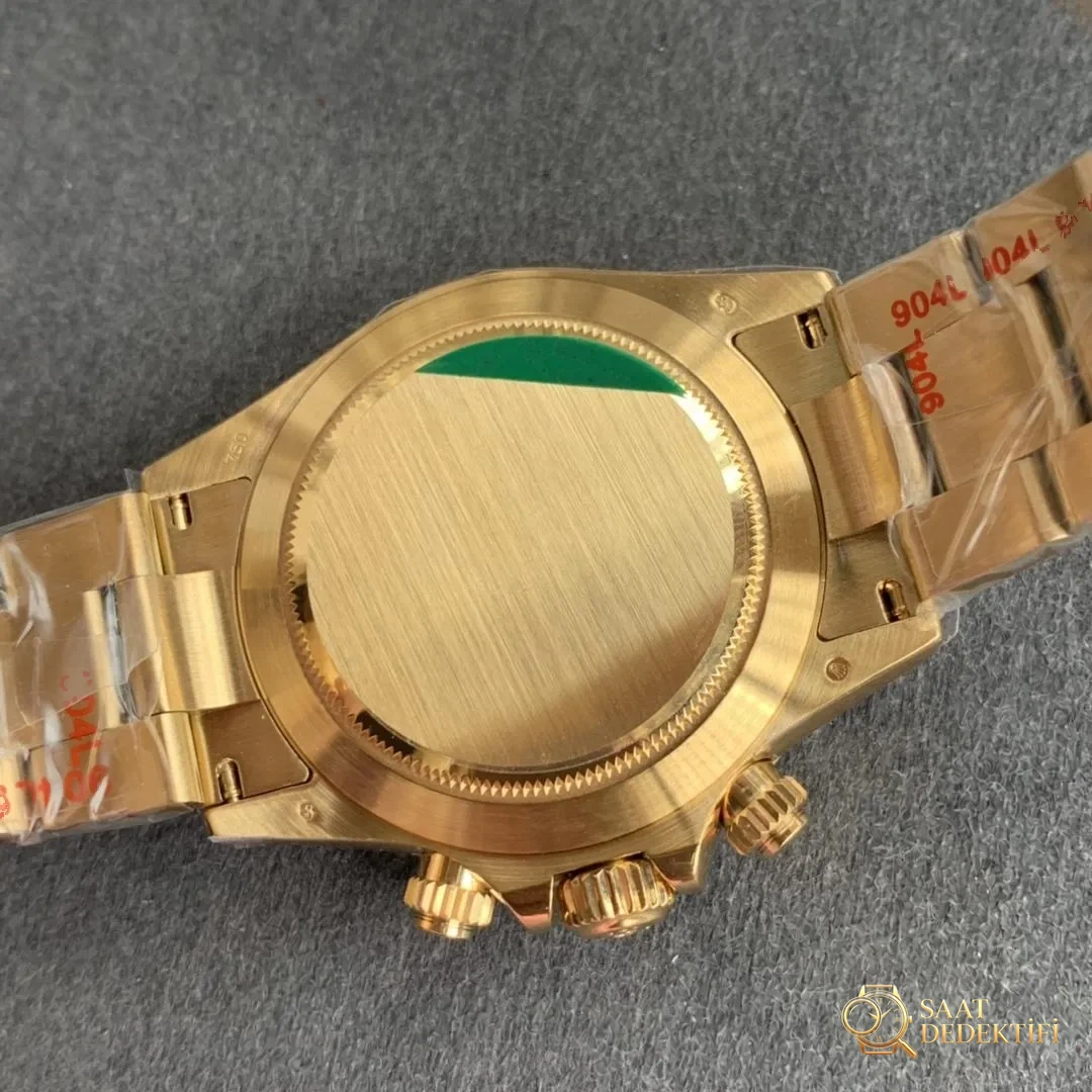 Noob Factory Replica Rolex Daytona Sarı Altın Yeşil Kadran ve Super Clone 4130 Mekanizmalı - Bilekte Duruş ve Kasa Orantısı