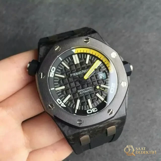 Audemars Piguet 15706 Karbon Replika
