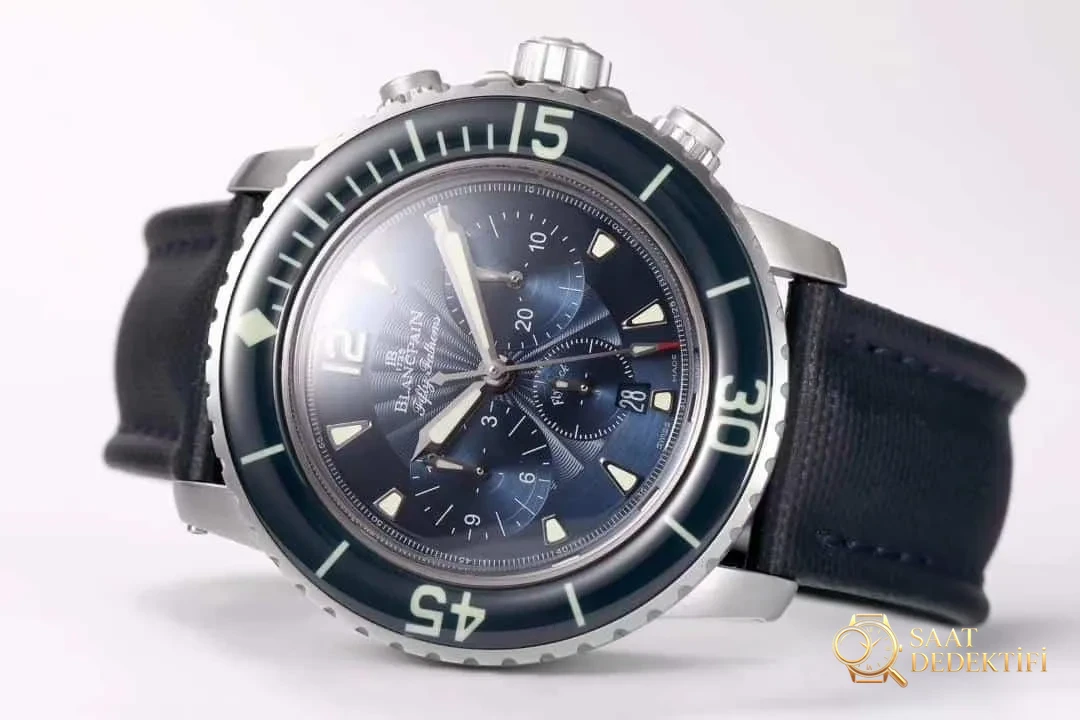 OM Factory Blancpain Fifty Fathoms 50 Fathoms kronograf serisi kol saati - dalış saatlerinin atası, gerçek-replika karşılaştırmalı inceleme - Safir Kristal Cam Eğimi ve Yansıması