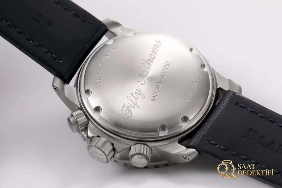 OM Factory Blancpain Fifty Fathoms 50 Fathoms kronograf serisi kol saati - dalış saatlerinin atası, gerçek-replika karşılaştırmalı inceleme - Kordon Bakla Esnekliği ve Pim Yuvaları