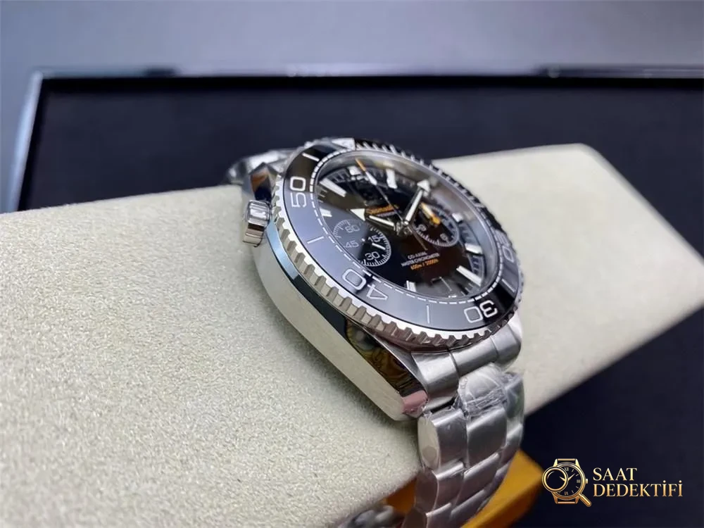 OM Factory Omega Seamaster Planet Ocean 600 V3 kronograf mekanik saatin kalitesi iyi mi? - Makro Kadran ve İndeks İşçiliği