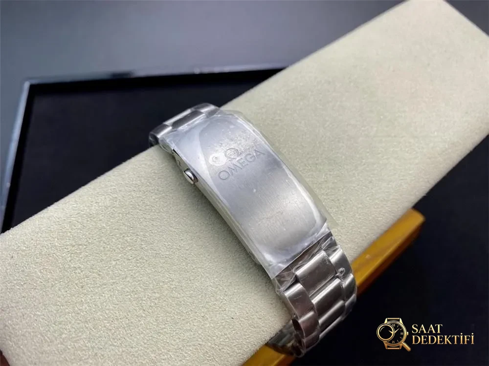 OM Factory Omega Seamaster Planet Ocean 600 V3 kronograf mekanik saatin kalitesi iyi mi? - Fosfor ve Super-LumiNova Gece Görünümü