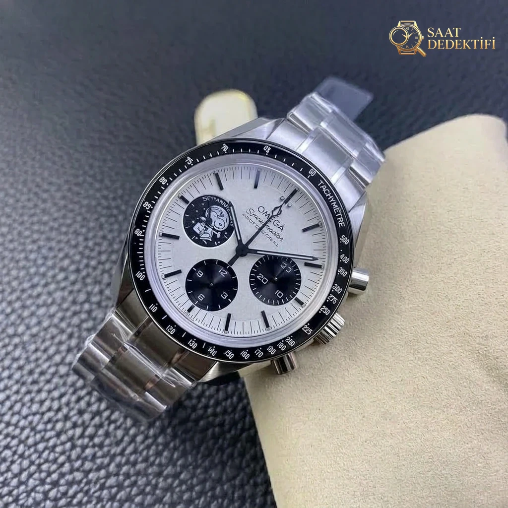 A Brief Look at the Craftsmanship of the OM Factory Omega Speedmaster Snoopy 50th Anniversary Model - Side Profile and Band Connection