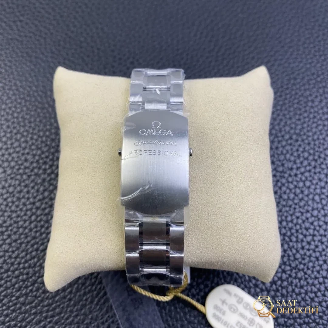 A Brief Look at the Workmanship of the OM Factory Omega Speedmaster Snoopy 50th Anniversary Model - Case Steel and Polishing Quality