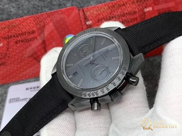 OM Factory Replica Omega Speedmaster Dark Side of the Moon “Black” Clone 9300 Mekanizmalı - Makro Kadran ve İndeks İşçiliği
