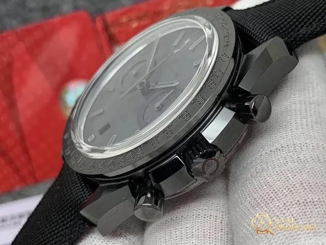 OM Factory Replica Omega Speedmaster Dark Side of the Moon “Black” Clone 9300 Mekanizmalı - Bilekte Duruş ve Kasa Orantısı