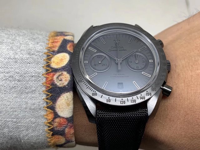 OM Factory Replica Omega Speedmaster Dark Side of the Moon “Black” Clone 9300 Mekanizmalı — 19. fotoğraf