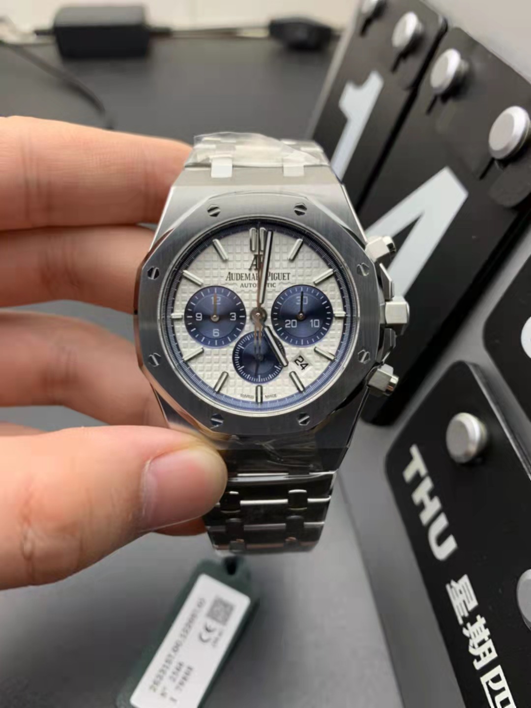 Replika Audemars Piguet Royal Oak Kronograf Beyaz