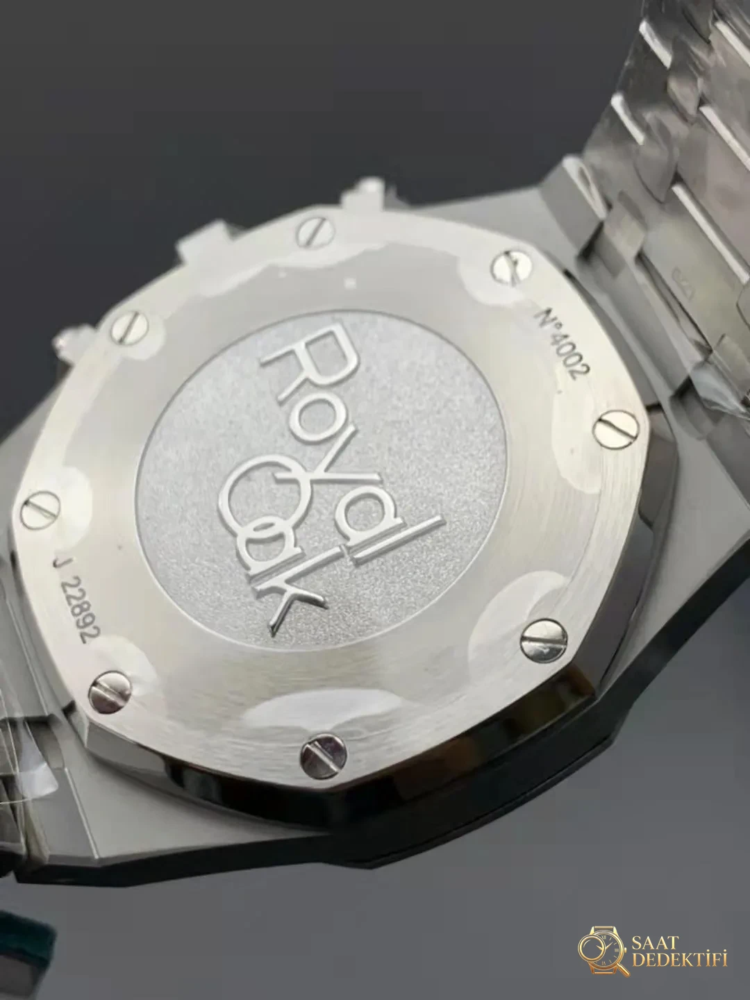 Audemars Piguet Royal Oak Kronograf Beyaz Kasa Arkası