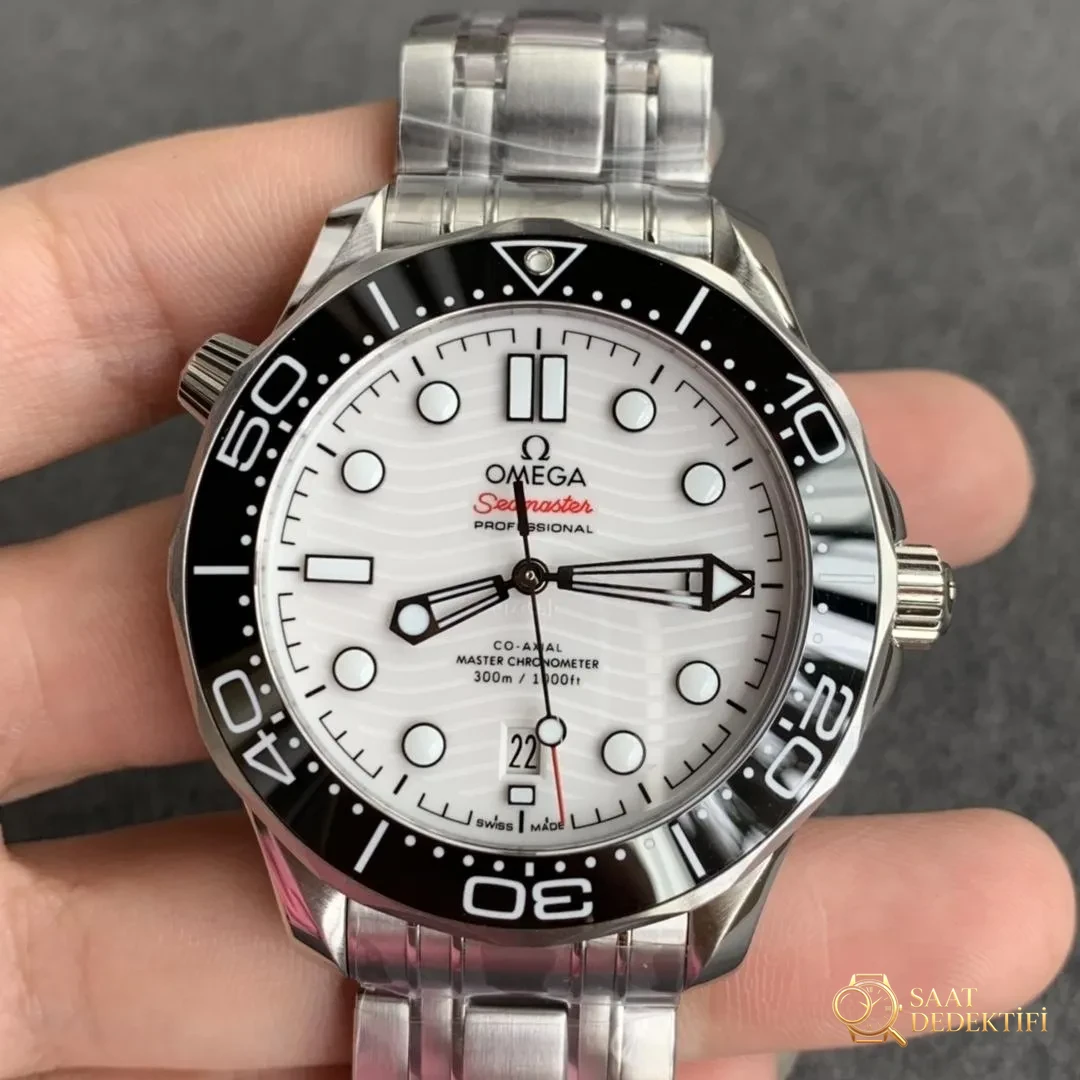 Omega Seamaster Diver 300M OM Factory İncelemesi - Ön Görünüm ve Kasa Tasarımı