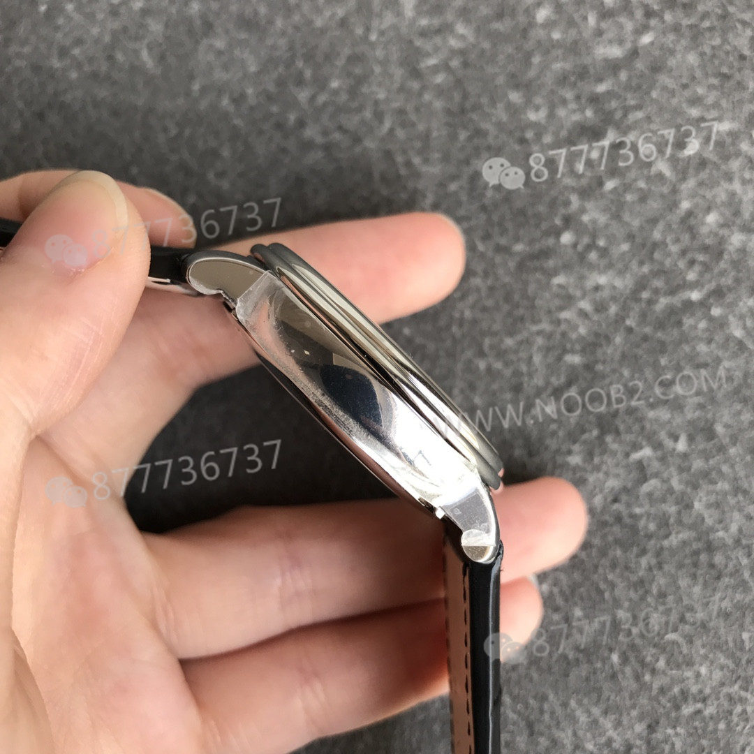 OM Factory V3 sürümü Blancpain 6654 tam takvim ay evreli saatte hangi noktalar geliştirildi? — 6. fotoğraf
