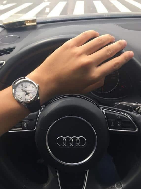OM Jaeger-LeCoultre Master Calendar Ay Evreli 1558420 Yıllık Takvim Kol Saati Gerçek-Replika Karşılaştırmalı İnceleme — 16. fotoğraf