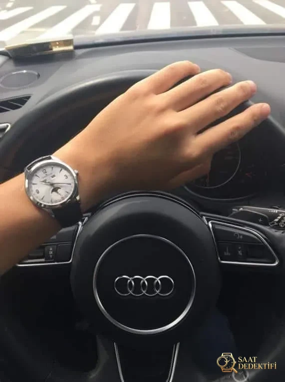 OM Jaeger-LeCoultre Master Calendar Ay Evreli 1558420 Yıllık Takvim Kol Saati Gerçek-Replika Karşılaştırmalı İnceleme - Toka İçi Mikro Ayar Mekanizması