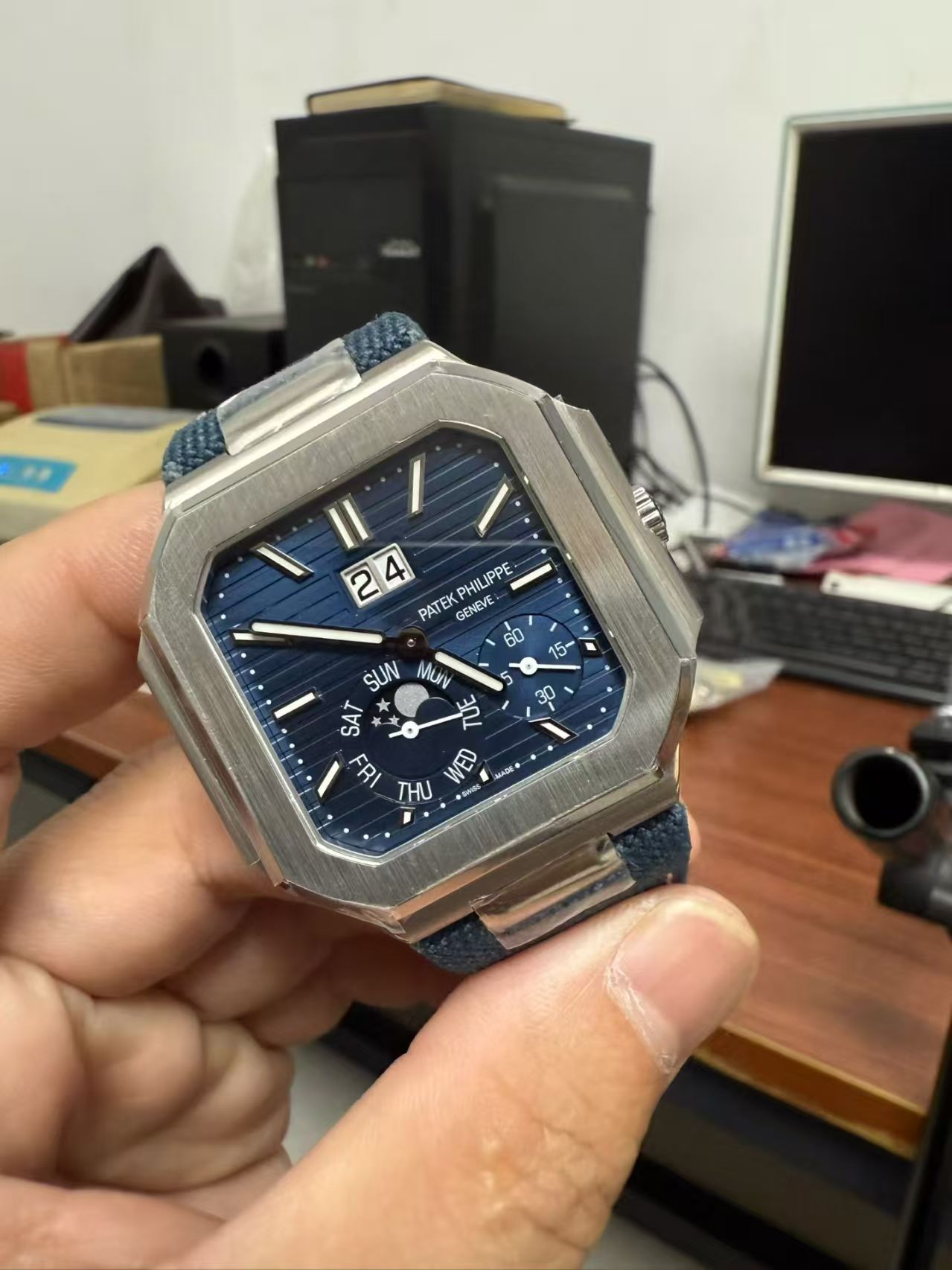 Replika Patek Philippe 5822P